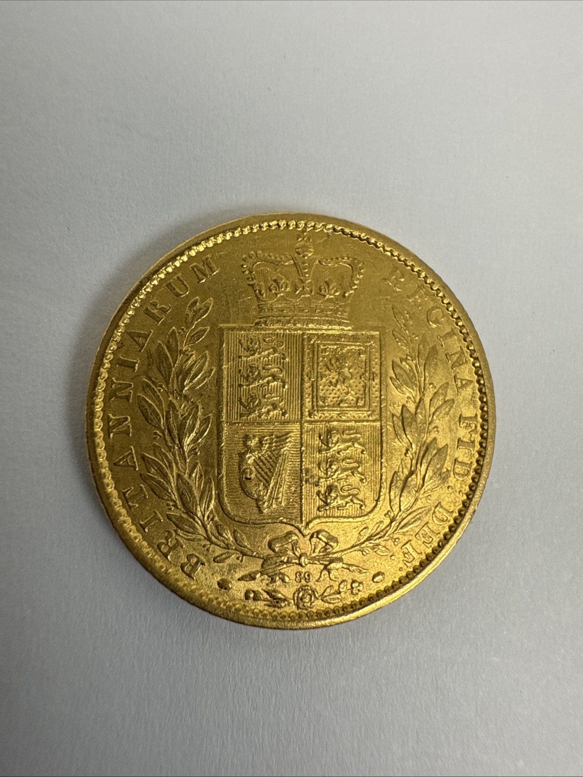 Exclusive Coins 1864 Gold Full Sovereign Queen Victoria Young Head Shield Back