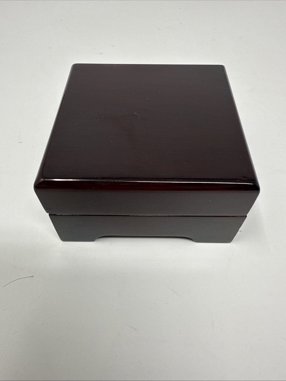 Exclusive Coins 1967 Queen Elizabeth II Full Gold Sovereign 22 K