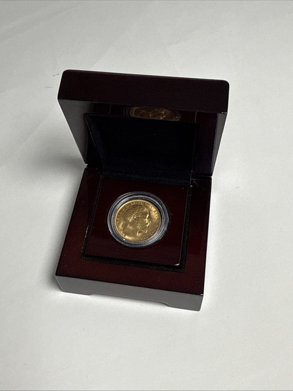 Exclusive Coins 1905 King Edward VII Full Gold Sovereign 22k Nice Example