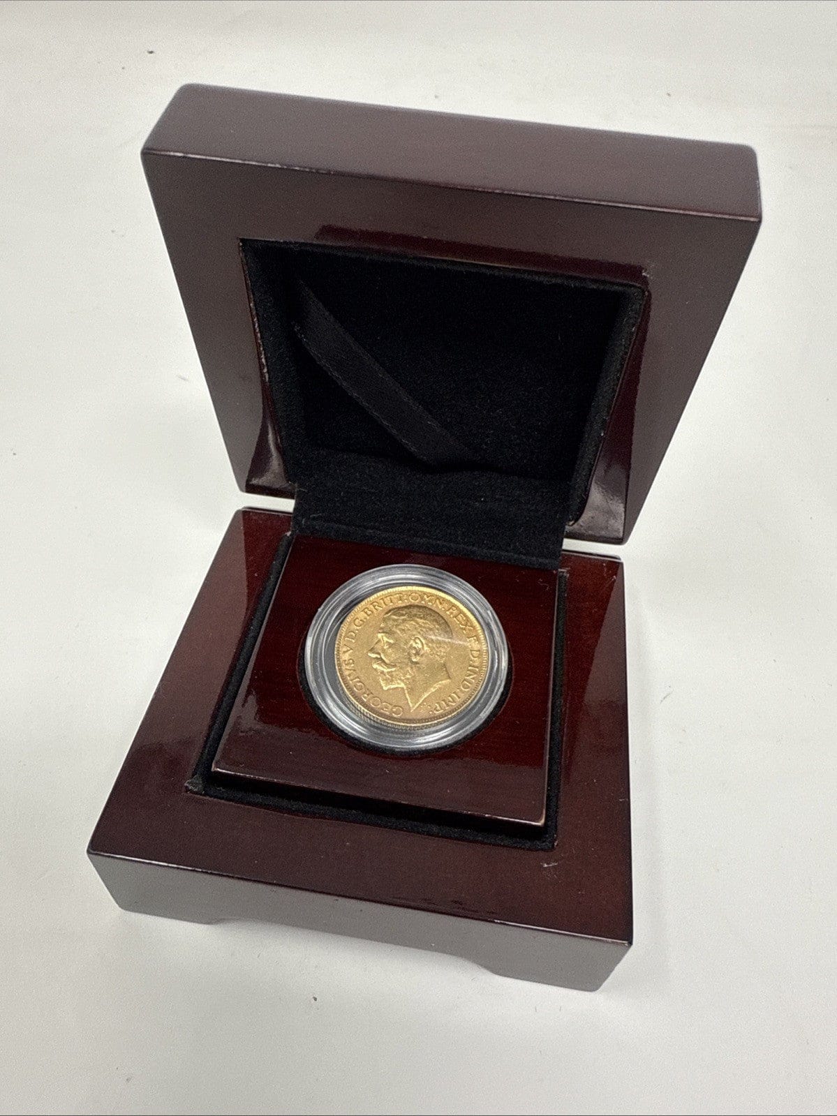 Exclusive Coins 1918 King George V Perth Mint Full Gold Sovereign 22k