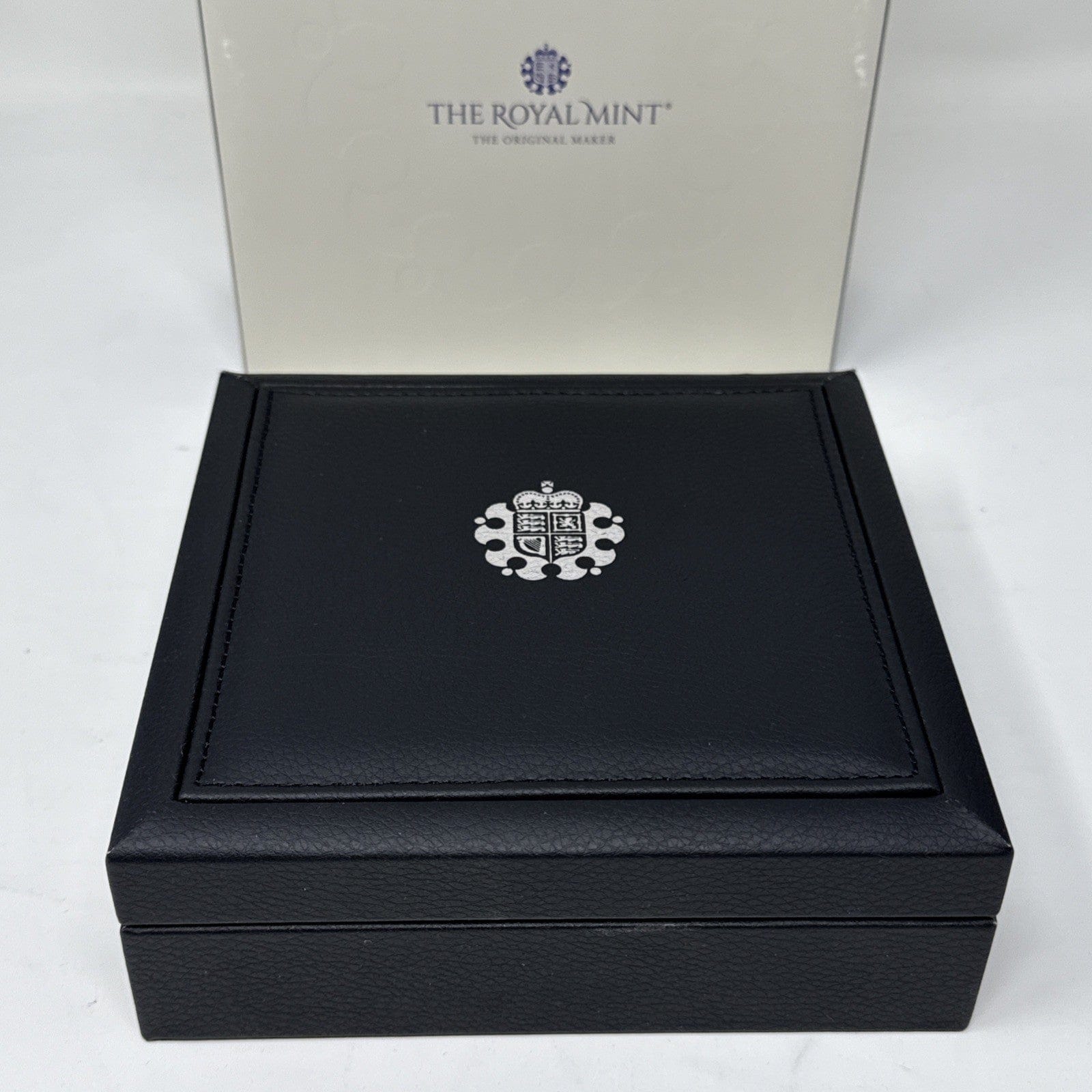 Exclusive Coins 1926 - 2022.  Memorial 5 Oz Fine Silver Proof Coin Queen Elizabeth II Royal Mint