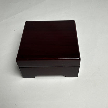 Exclusive Coins 1966 Queen Elizabeth II Gold Full Sovereign Nice Example 22k 7.98g