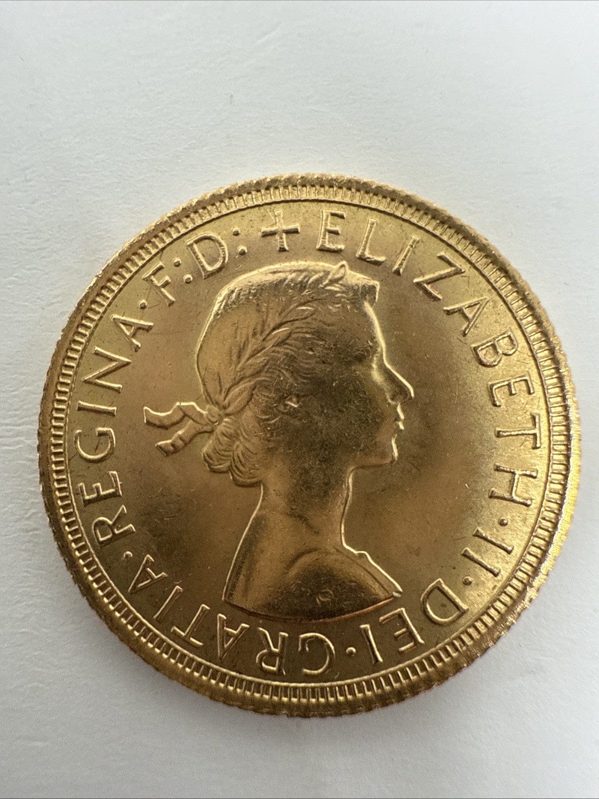 Exclusive Coins 1967 Queen Elizabeth II Full Gold Sovereign 22 K