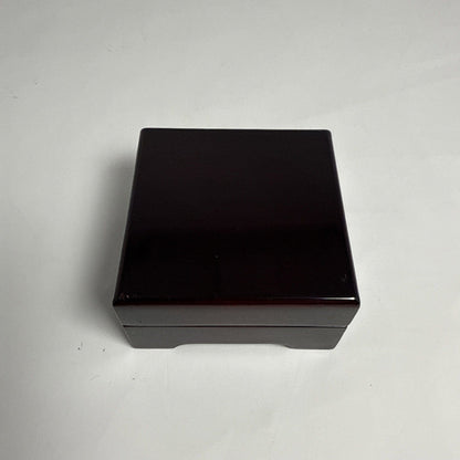 Exclusive Coins 1981  Queen Elizabeth II Full Gold Sovereign #1