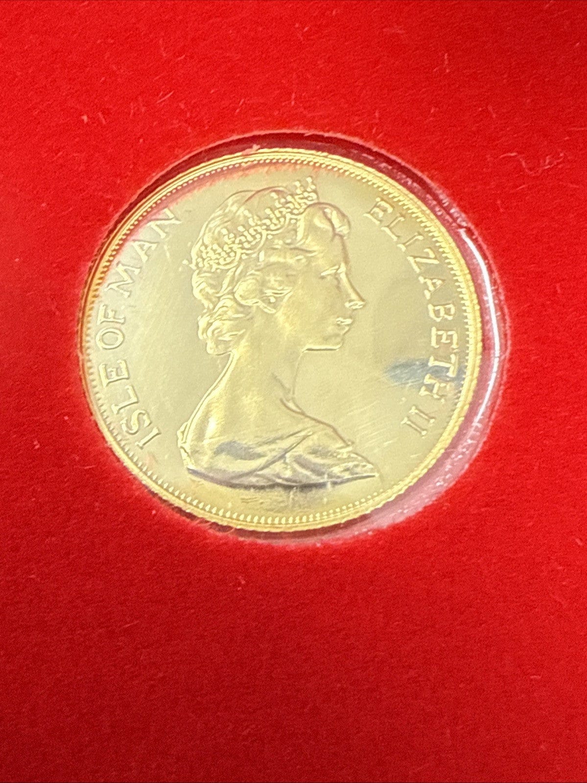 Exclusive Coins 1982 Prince William Gold BU Half Sovereign 22k  As Struck Isle Of Man