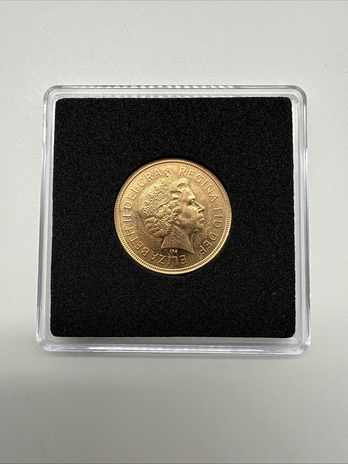 Exclusive Coins 2000 Queen Elizabeth II Full Gold Sovereign 22k #1