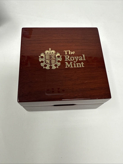 Exclusive Coins 2016 Queen Elizabeth II Proof 1/4 Sovereign James Butler Design Royal Mint