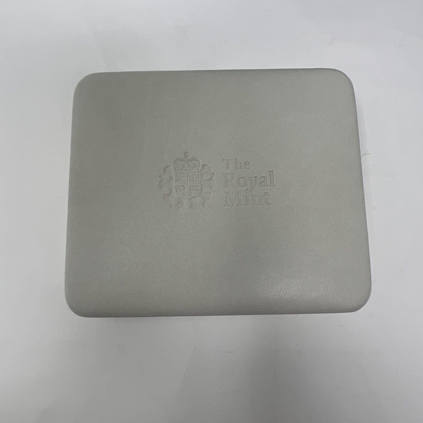 Exclusive Coins 2018 Strike On The Day Full Gold Sovereign Queen Elizabeth II Royal Mint