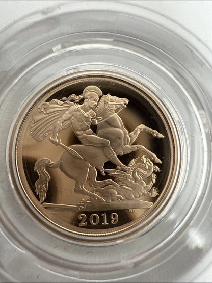 Exclusive Coins 2019 Queen Elizabeth II Proof Half Sovereign Royal Mint 22k