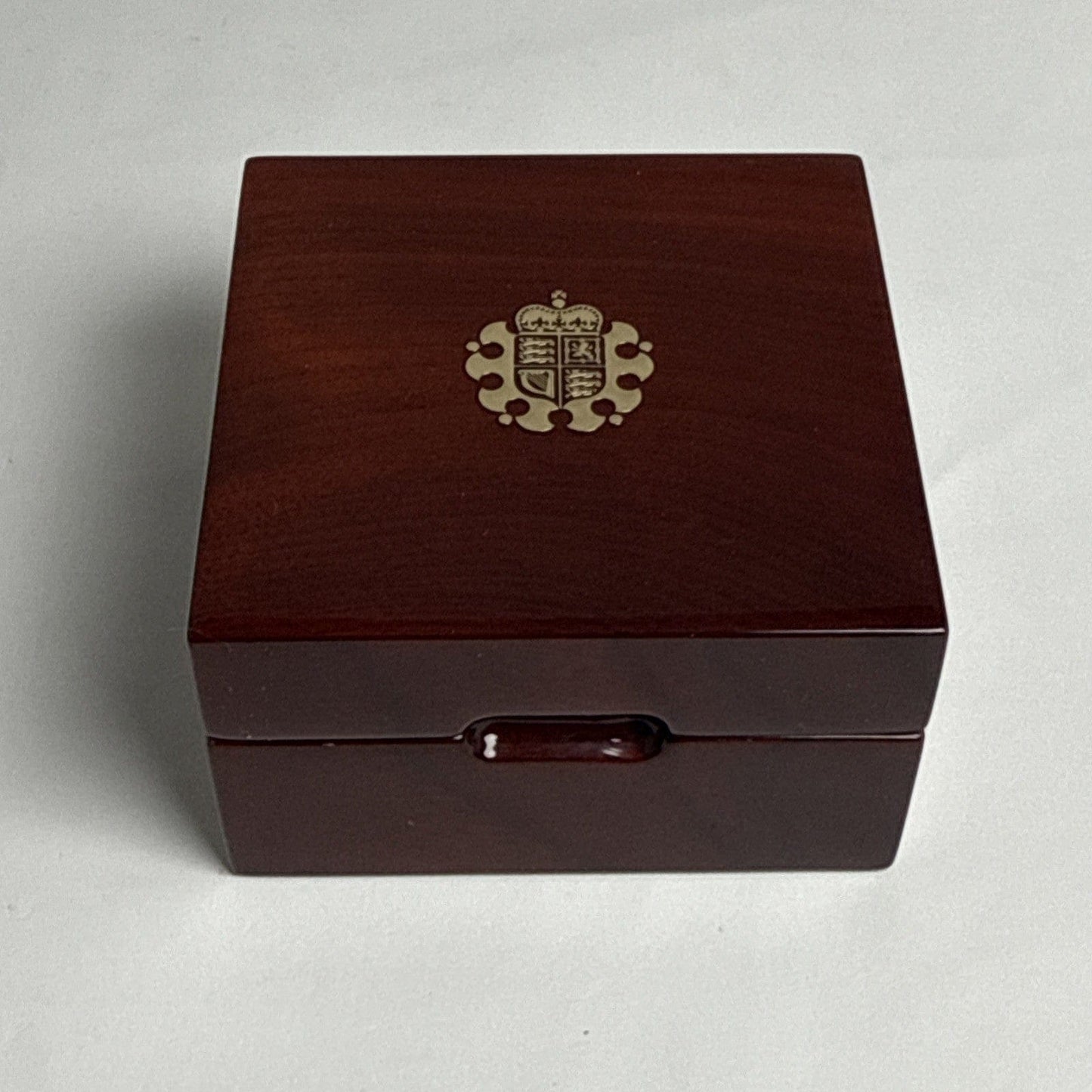 Exclusive Coins 2026 Royal Mint Gold Proof Sovereign  Only 3000 Minted! First Yellow Gold New