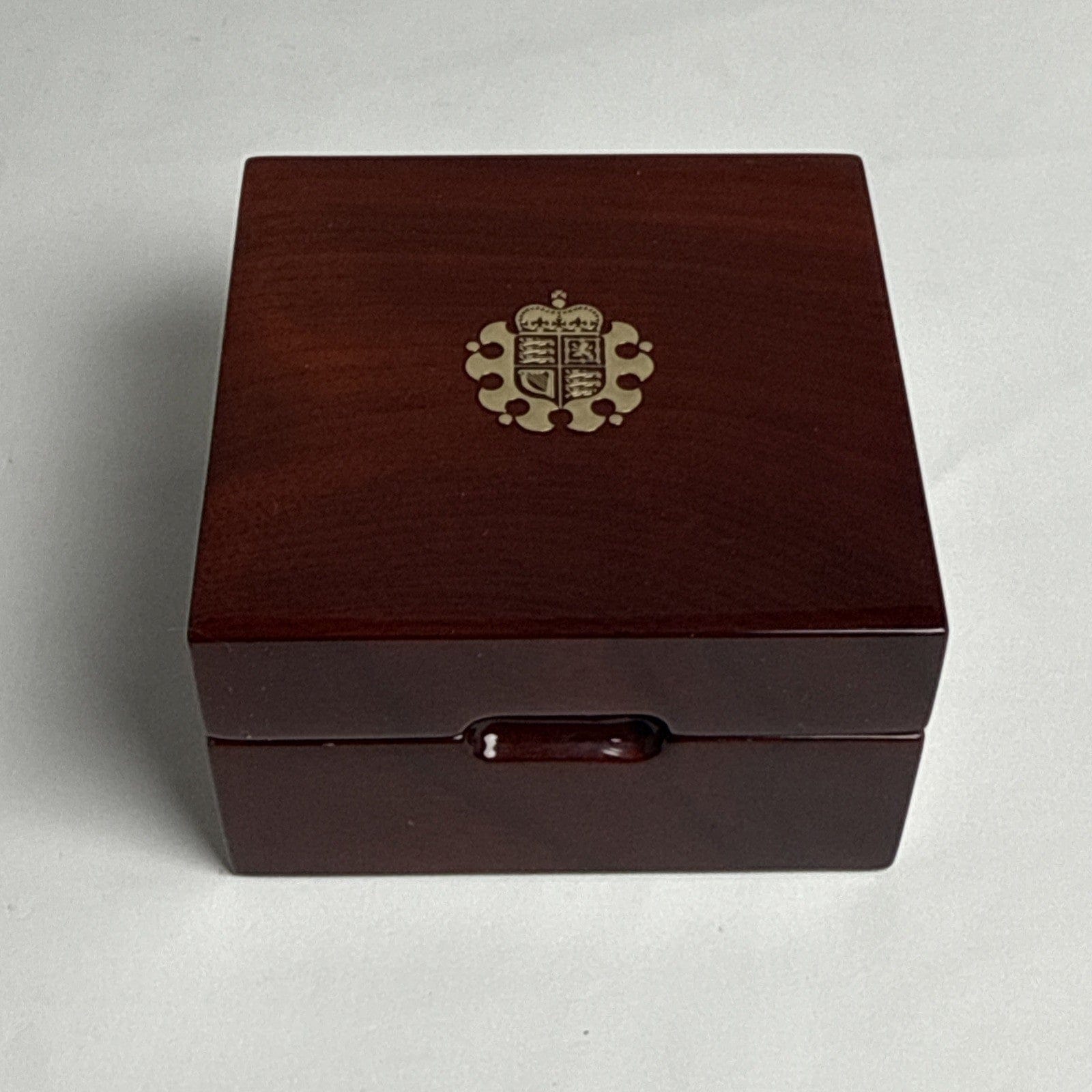 Exclusive Coins 2026 Royal Mint Gold Proof Sovereign  Only 3000 Minted! First Yellow Gold New