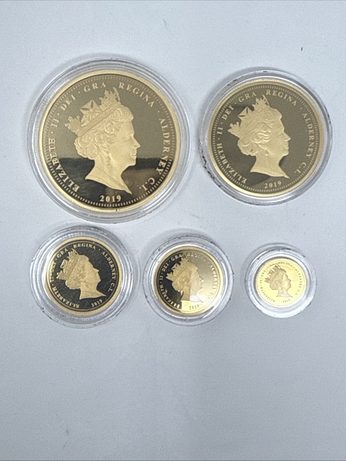 Exclusive Coins The 2019 Queen Victoria 200th Anniversary 24k Proof Set With The Una & the Lion