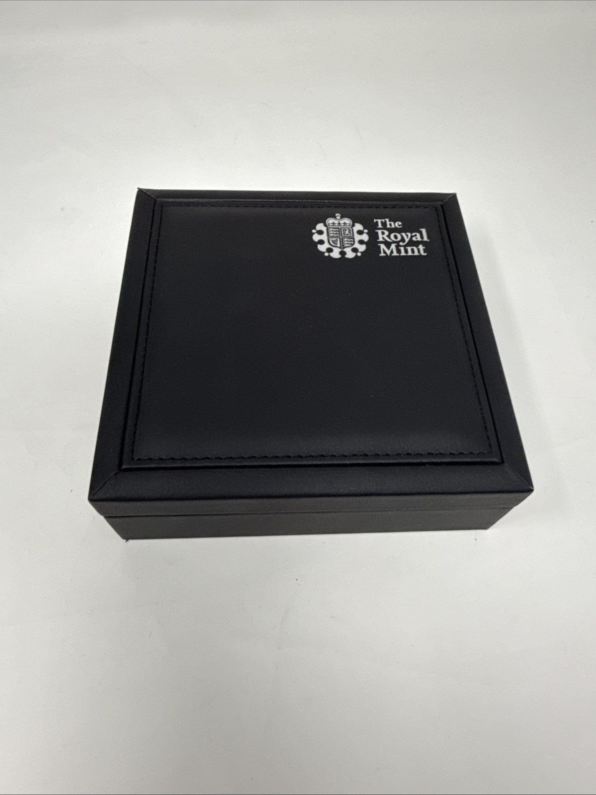 Exclusive Coins The Queens Beast 5oz Silver Proof The White Horse Of Hanover 999.9 Fine