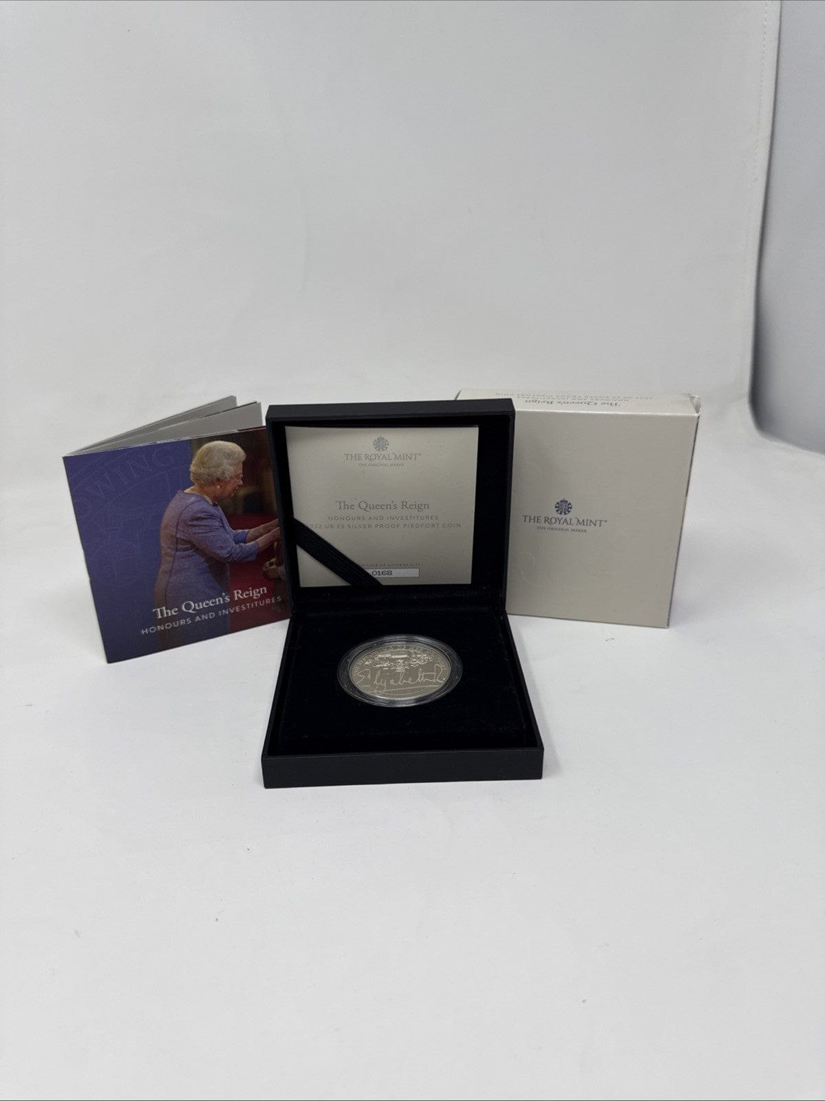 Exclusive Coins The Queens Reign 2022 UK £5 Silver Proof Piedfort Coin