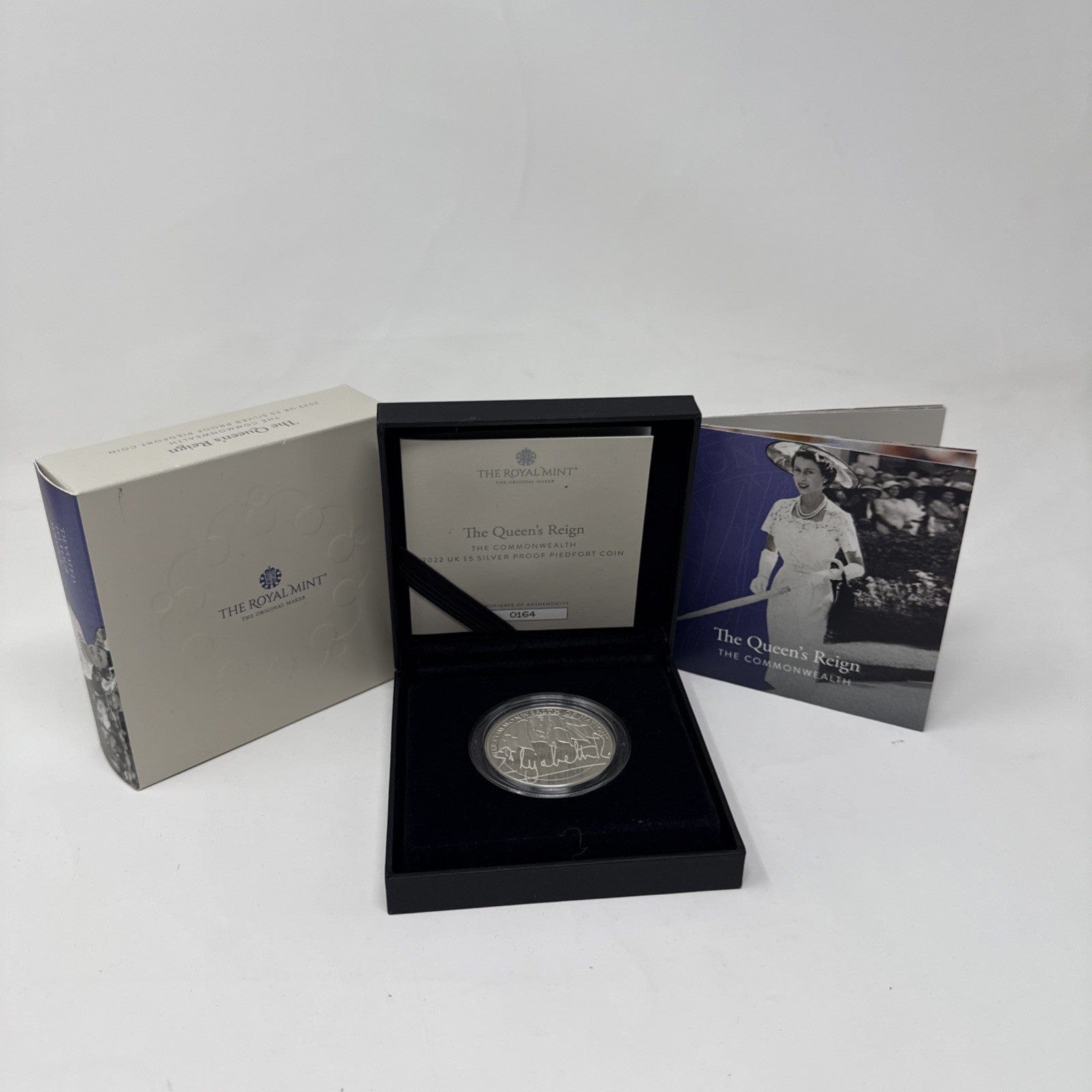Exclusive Coins The Queens Reign The Commonwealth 2022 UK £5 Silver Proof Piedfort Coin